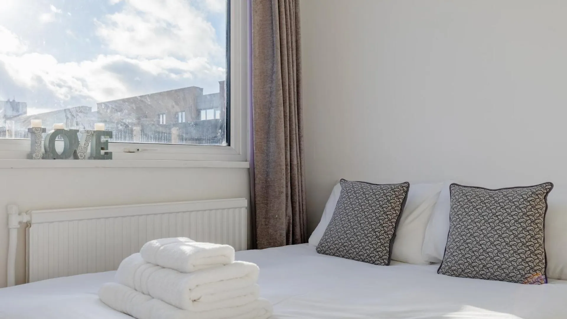 Stylish 1Bd Flat With Shard Views Near Bermondsey Apartment London