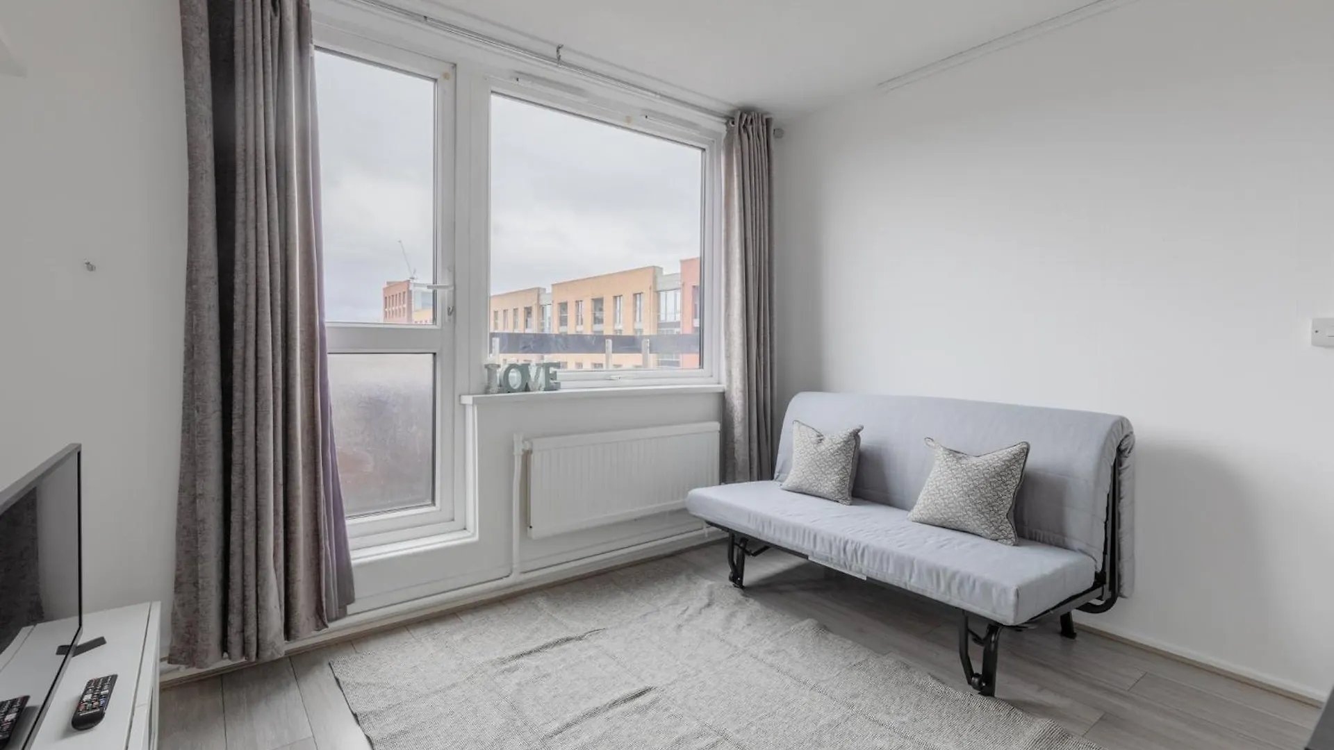 Stylish 1Bd Flat With Shard Views Near Bermondsey Apartment London