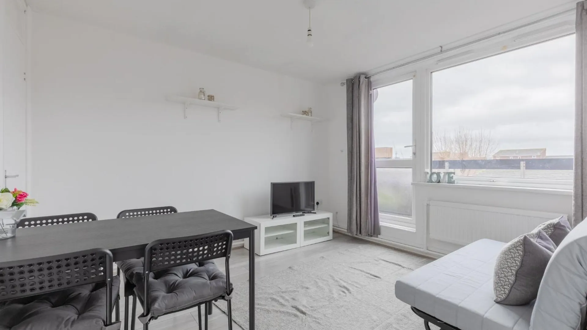 Stylish 1Bd Flat With Shard Views Near Bermondsey contacts